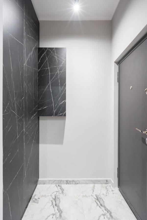Crystal 3Bdr Apartment In Center Bukarest Exterior foto