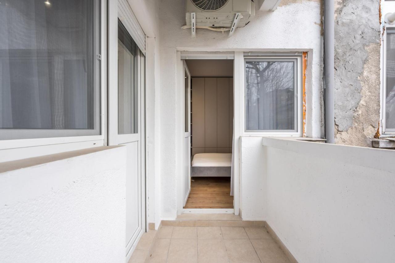 Crystal 3Bdr Apartment In Center Bukarest Exterior foto