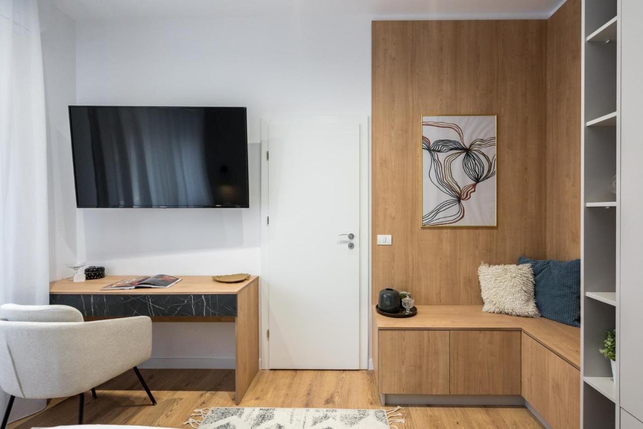 Crystal 3Bdr Apartment In Center Bukarest Exterior foto